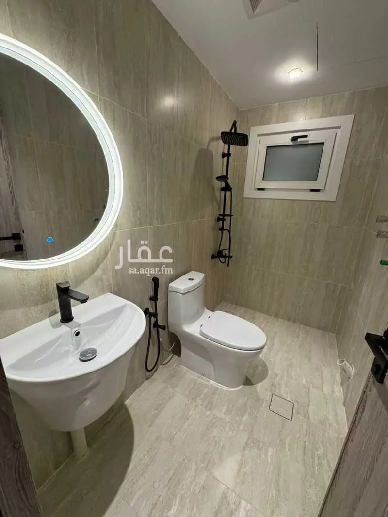 عمارة 400 م² في الروضة 4