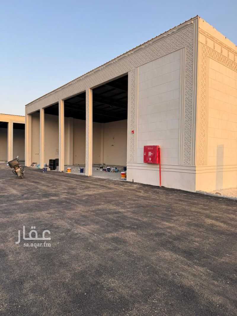 محل 215 م² في القشلة 2