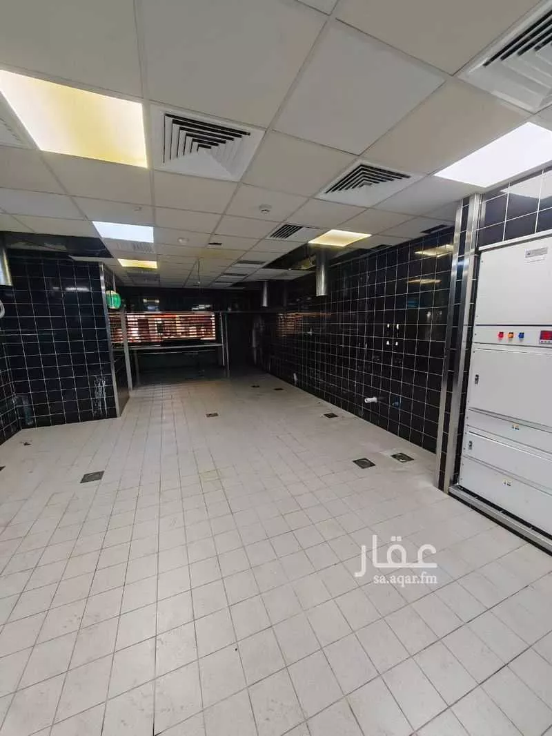 محل 50 م² في الظهران 4