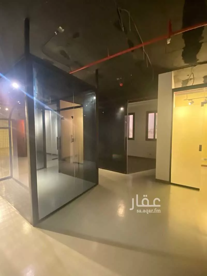 130 sqm office in Tihamah 12