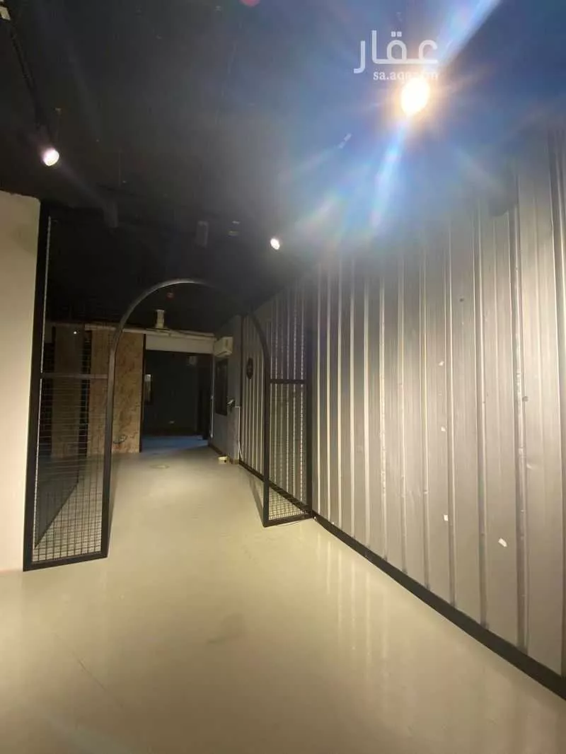 130 sqm office in Tihamah 4
