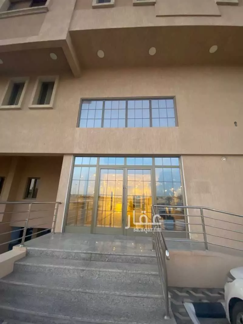 130 sqm office in Tihamah 5