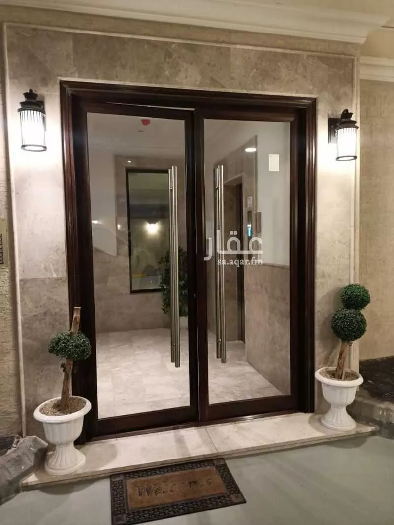 847 sqm building in Al Qusur 2