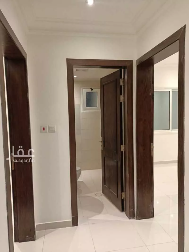 847 sqm building in Al Qusur 7