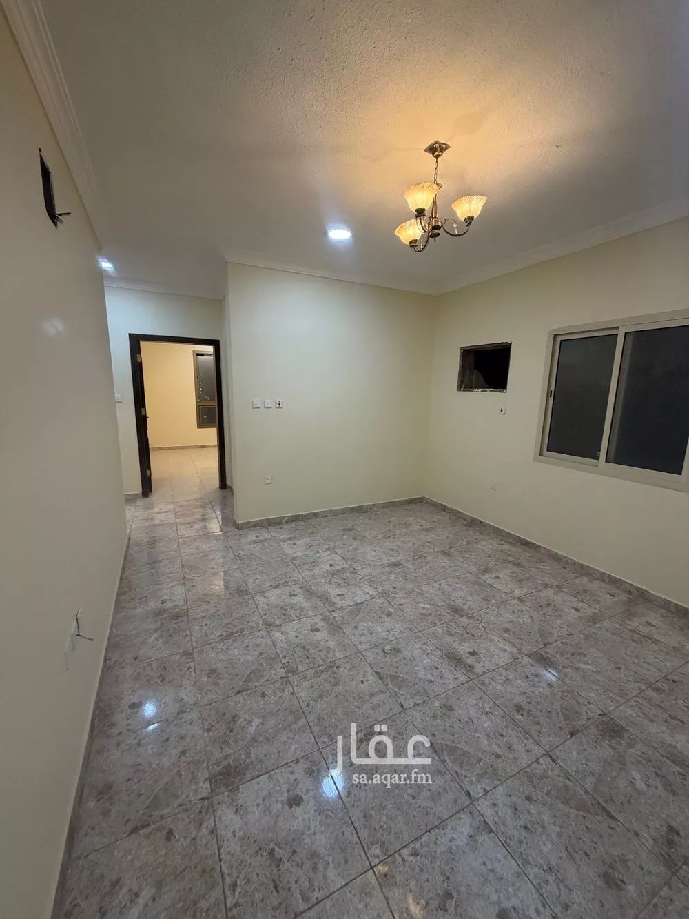 عمارة 694 م² في هجر 2