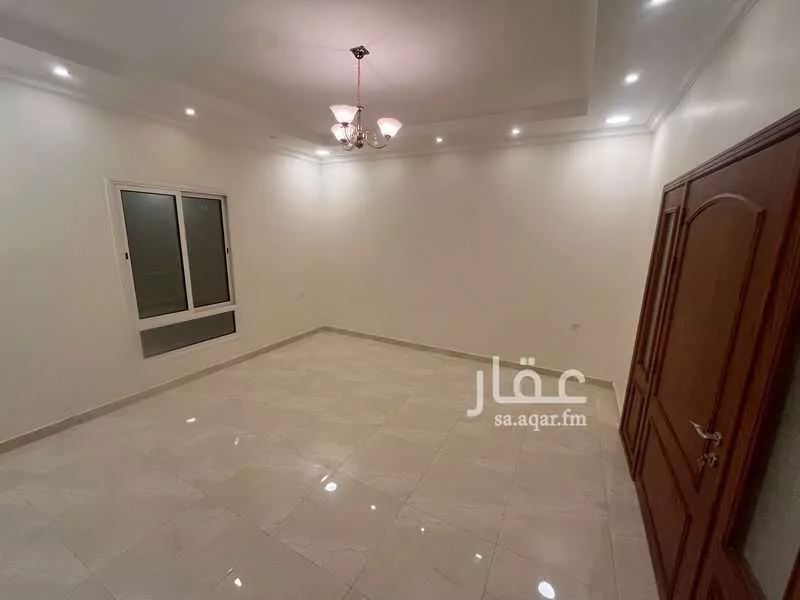 720 sqm building in Hajar 3