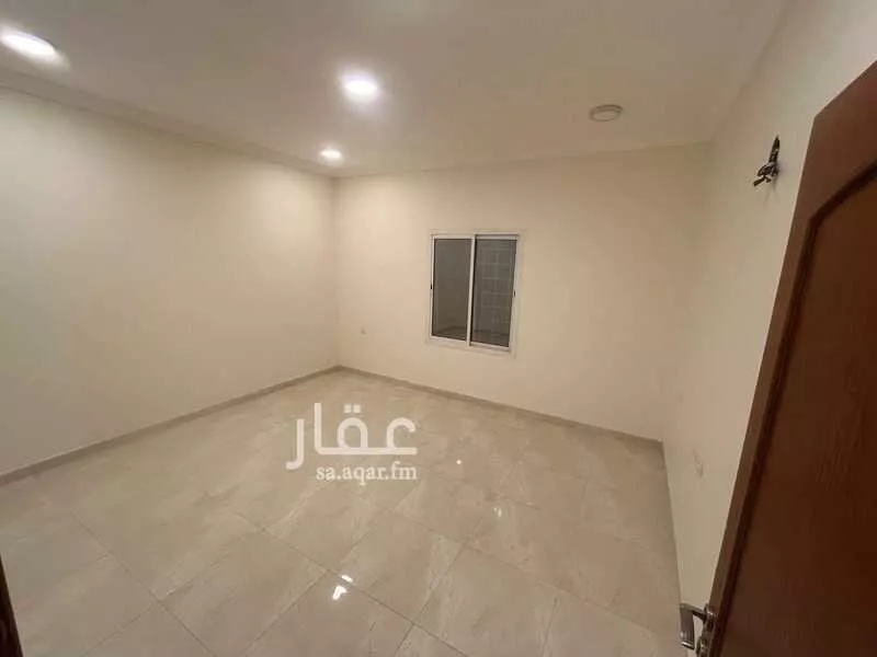 720 sqm building in Hajar 10