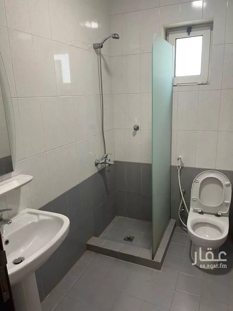 700 sqm building in Hajar 4