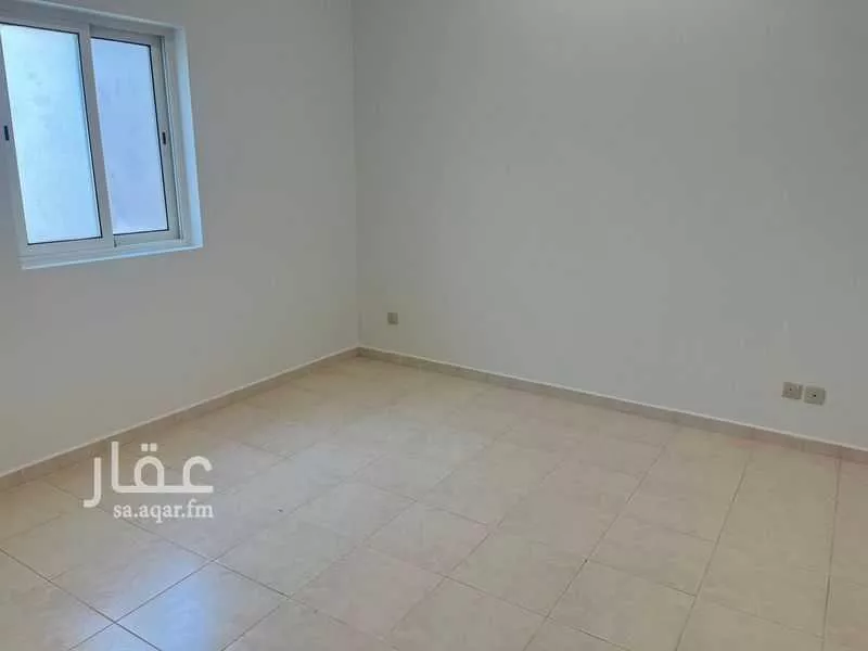 700 sqm building in Hajar 6