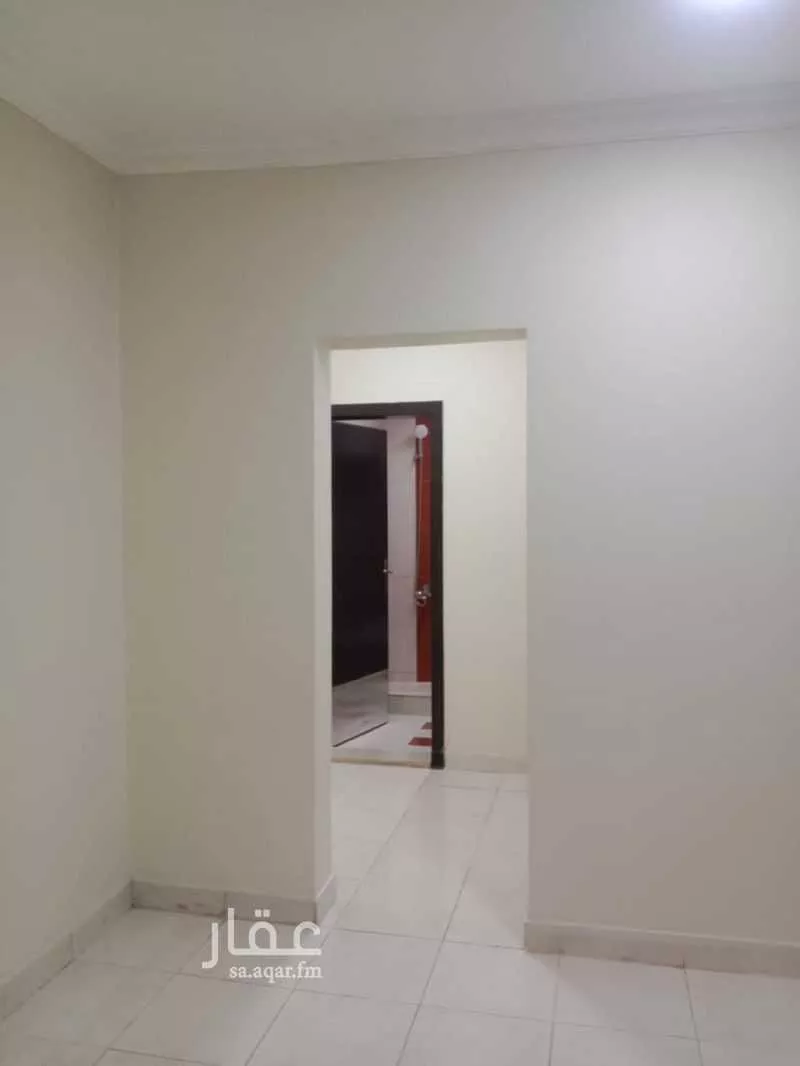 960 sqm building in Al Qusur 4