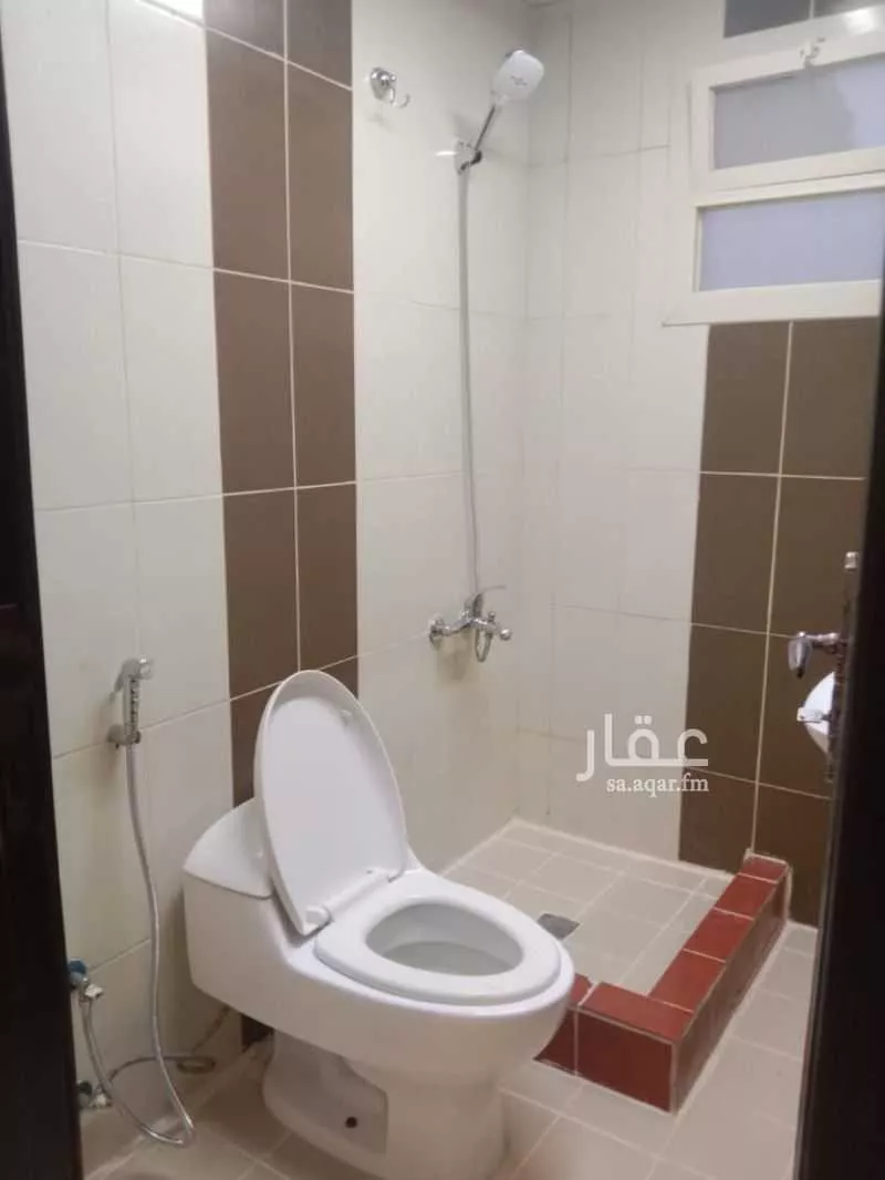 960 sqm building in Al Qusur 8
