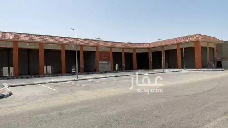 عمارة 6000 م² في هجر 3