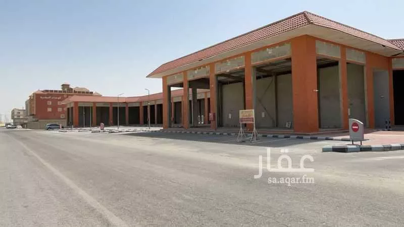 عمارة 6000 م² في هجر 5
