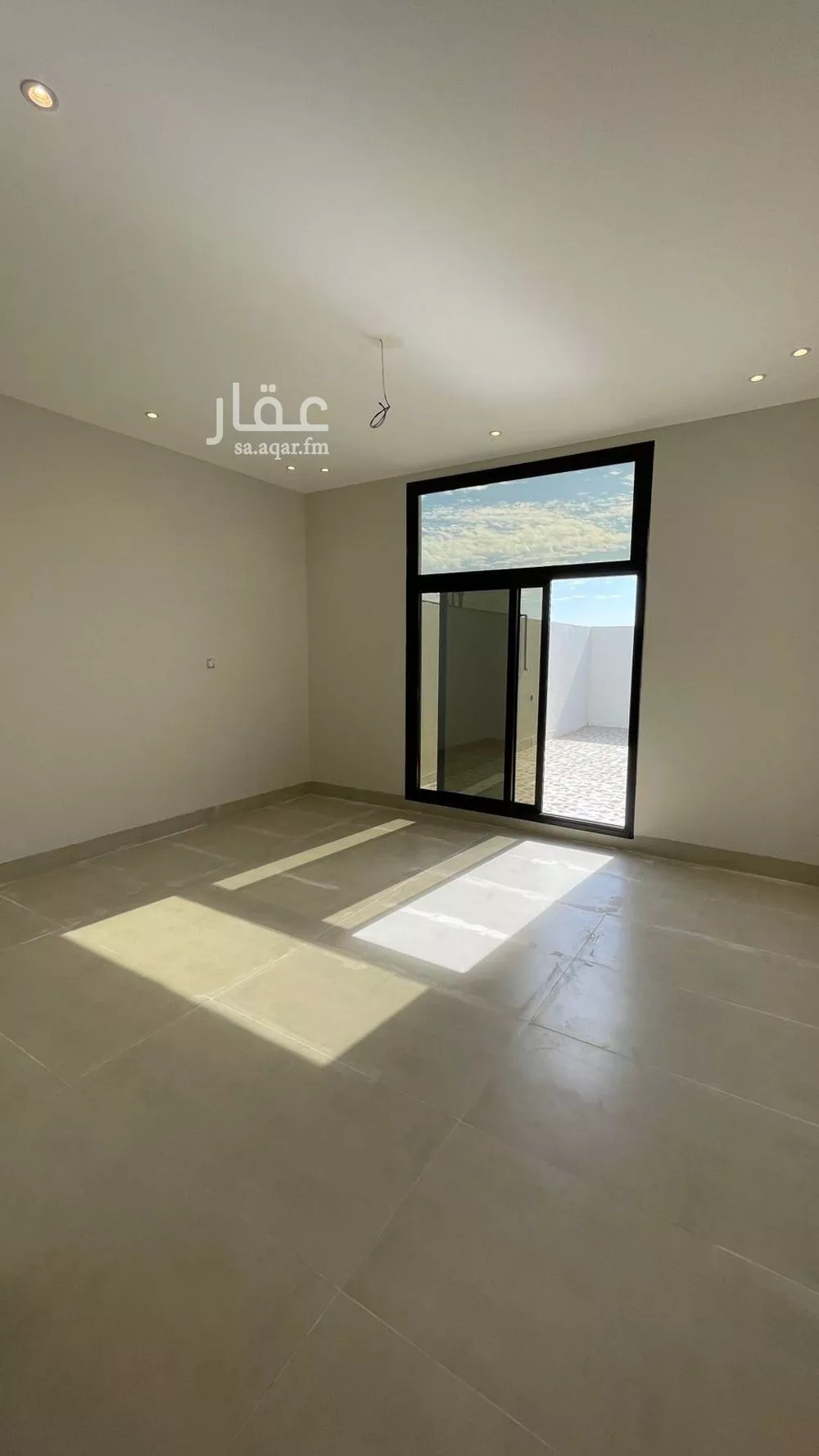 6 bedroom villa in Al Amwaj 21