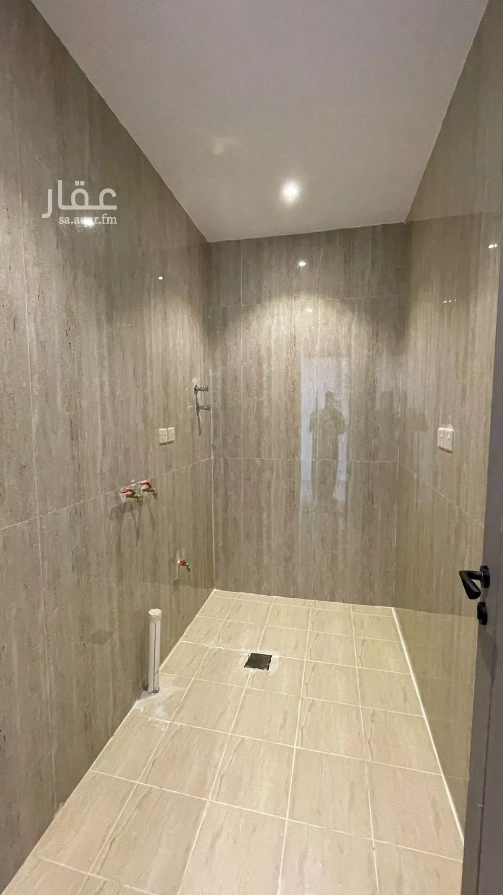 6 bedroom villa in Al Amwaj 6