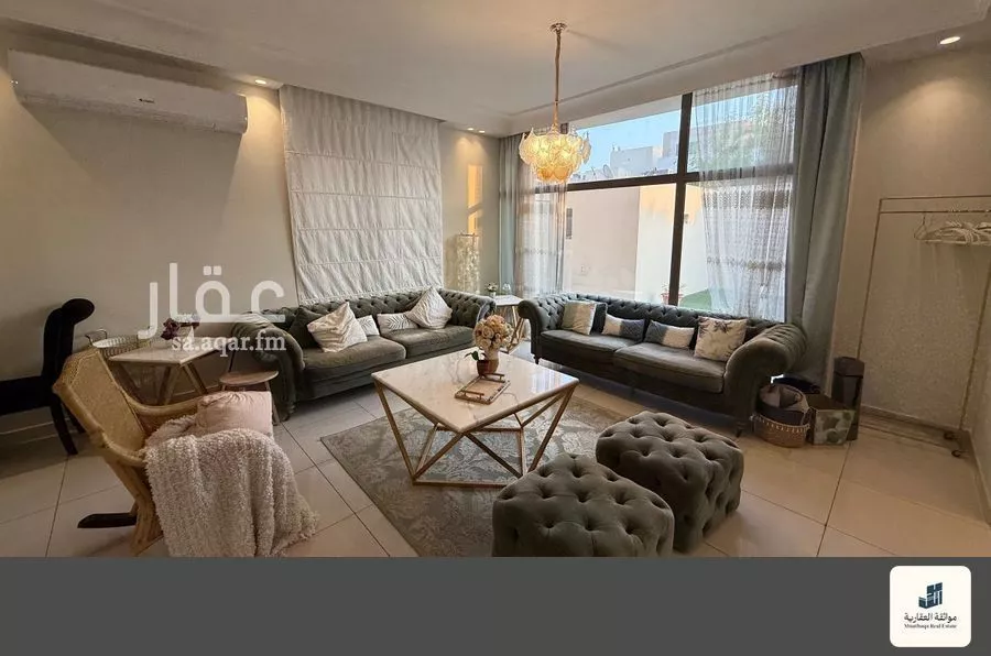 5 bedroom villa in Al Amwaj 2