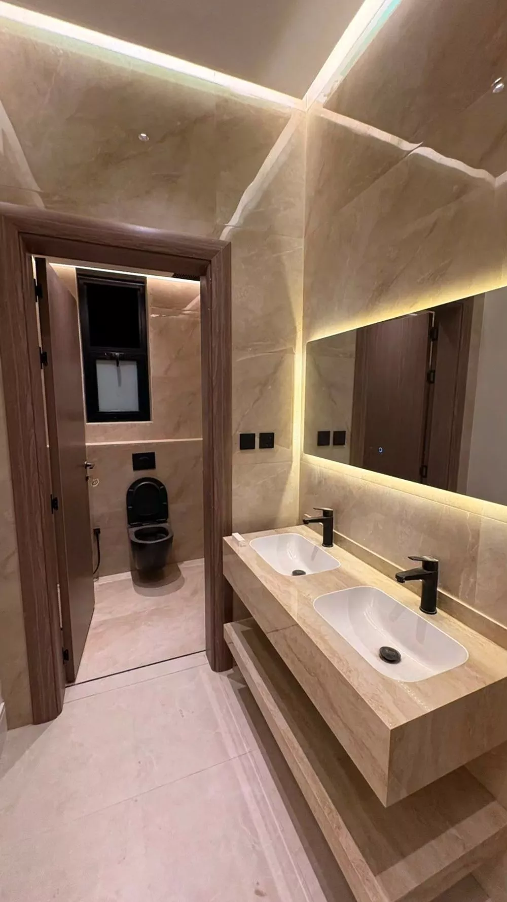 4 bedroom apartment in Al Salam, Madinah 10