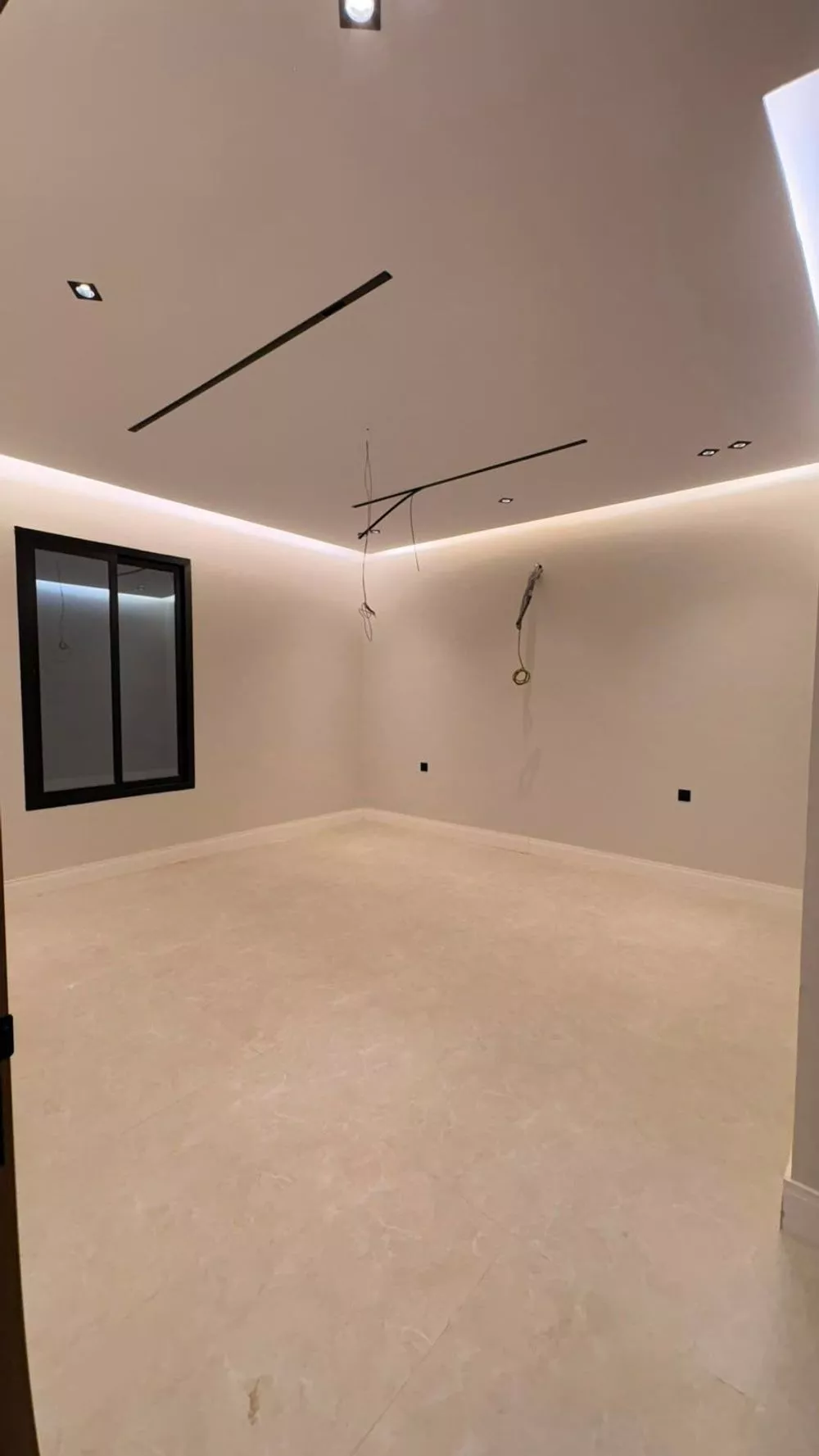 4 bedroom apartment in Al Salam, Madinah 4