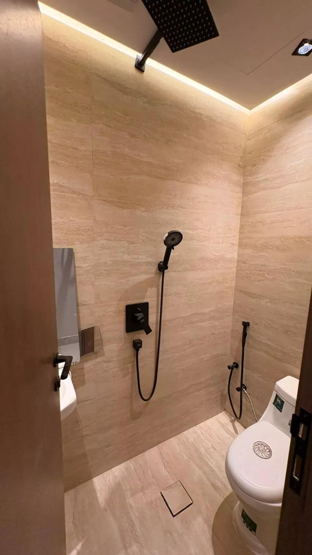apartment in Al Salam, Madinah 14