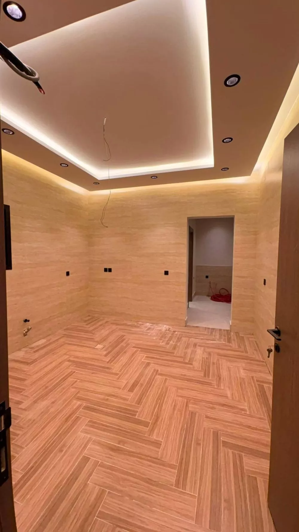 5 bedroom apartment in Al Salam, Madinah 6