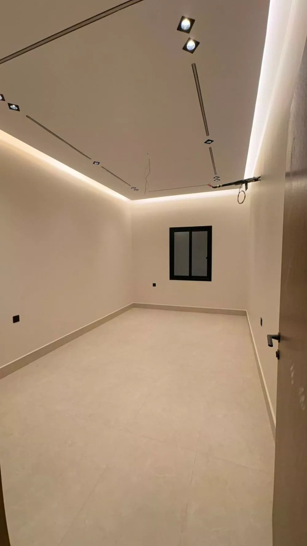 5 bedroom apartment in Al Salam, Madinah 7