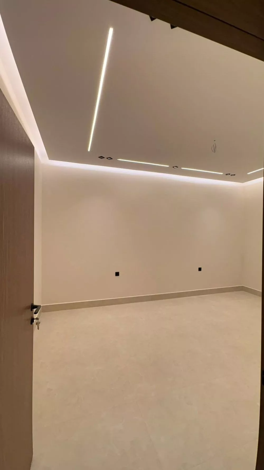 5 bedroom apartment in Al Salam, Madinah 11