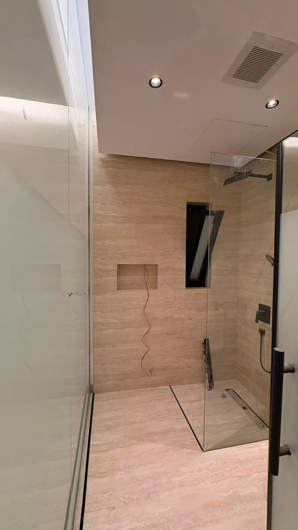 5 bedroom apartment in Al Salam, Madinah 8