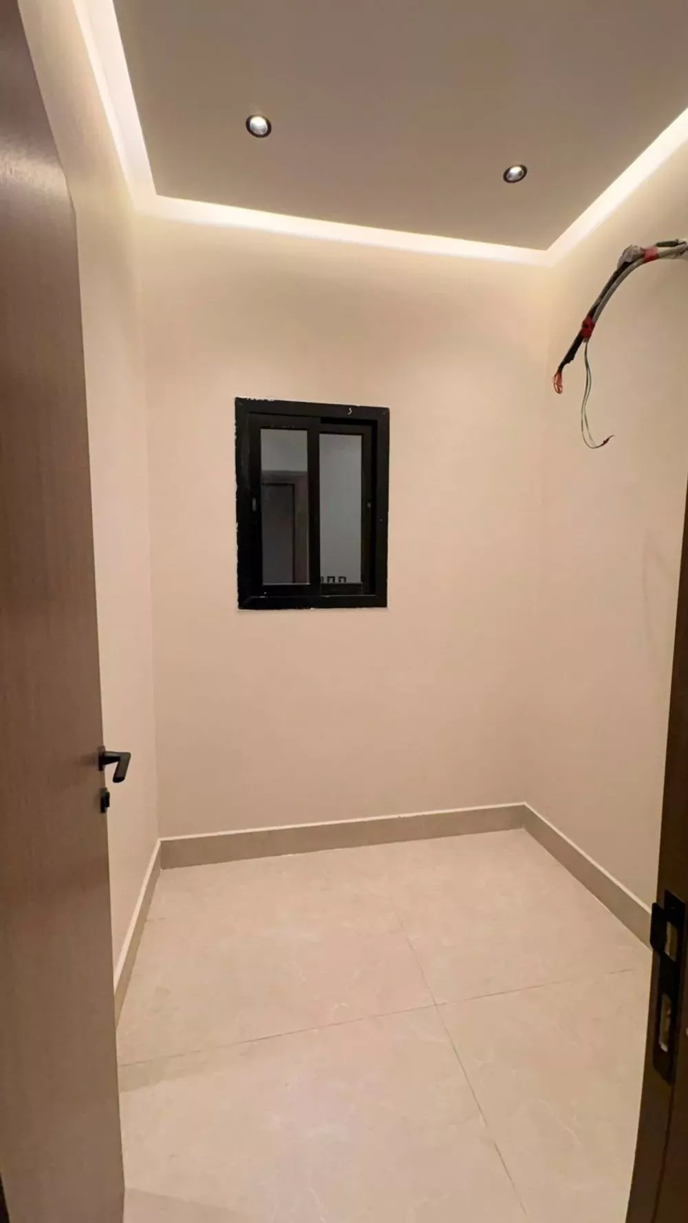 5 bedroom apartment in Al Salam, Madinah 4