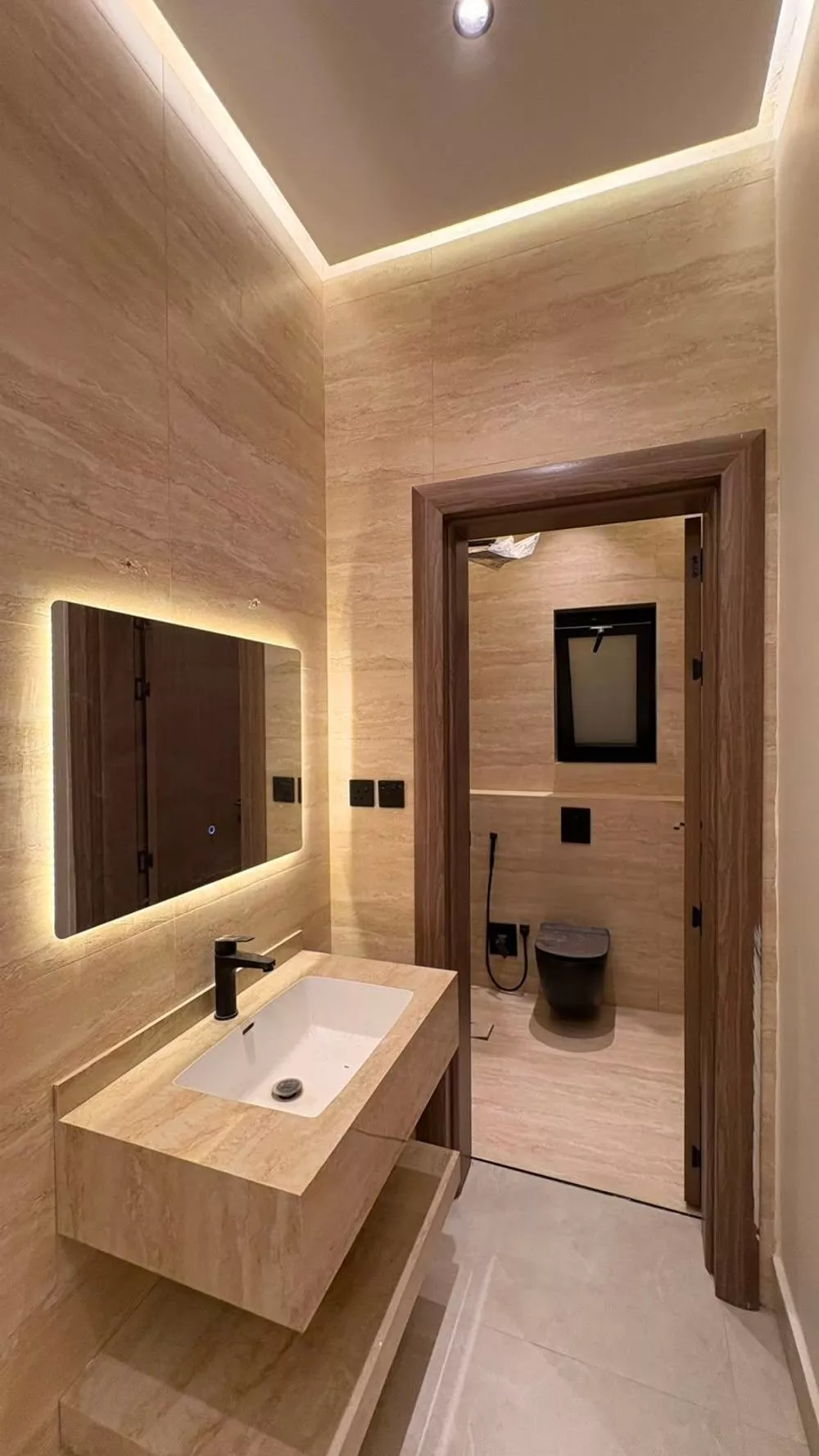 5 bedroom apartment in Al Salam, Madinah 3