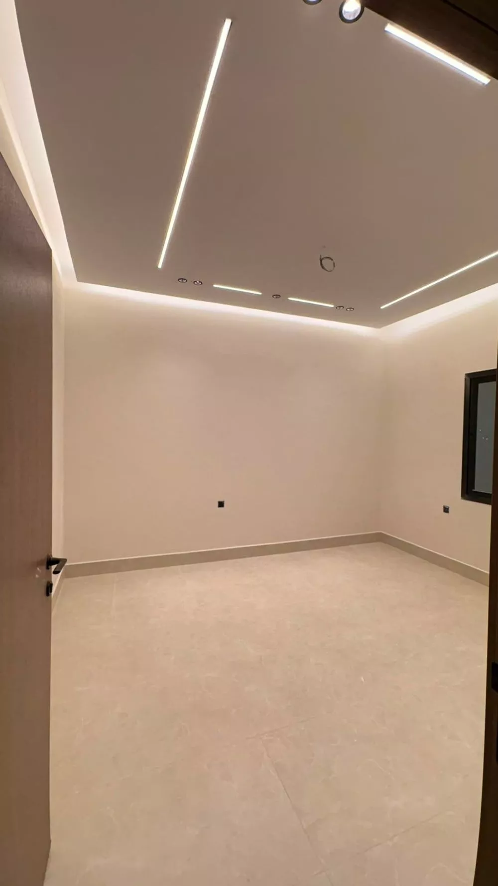 5 bedroom apartment in Al Salam, Madinah 6
