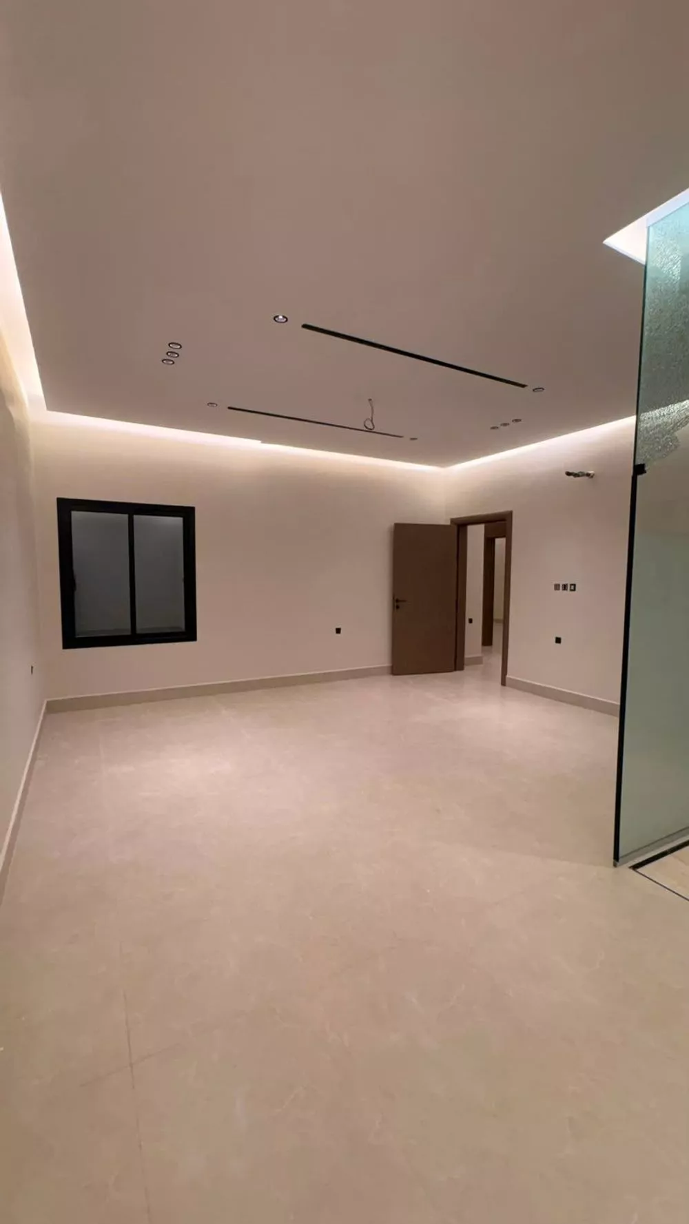 5 bedroom apartment in Al Salam, Madinah 12