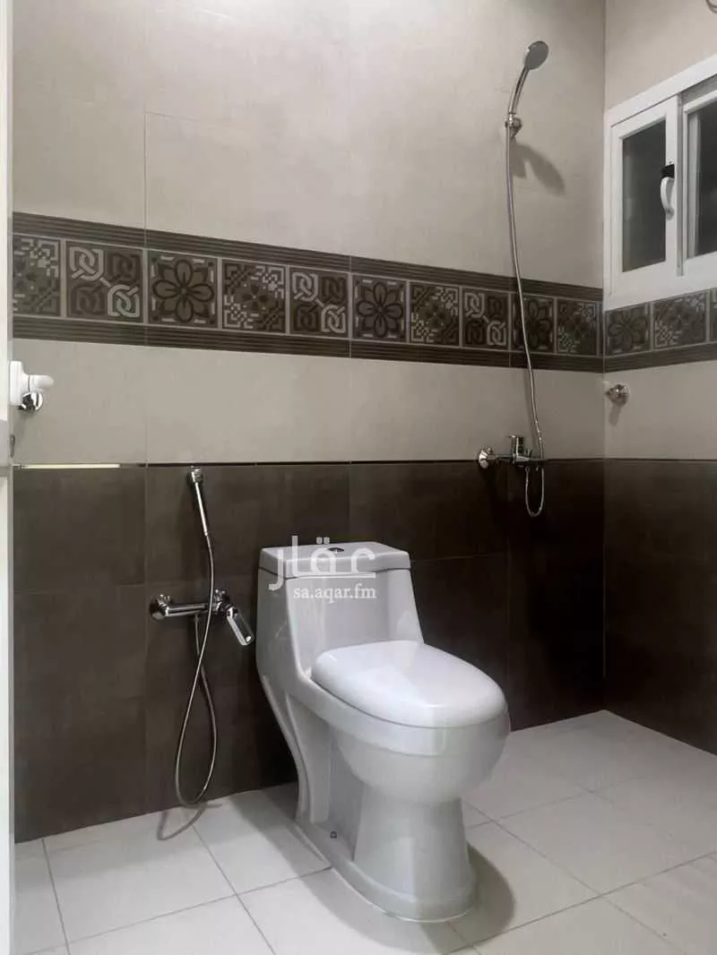 4 bedroom apartment in Al Fath, Khamis Mushait 5