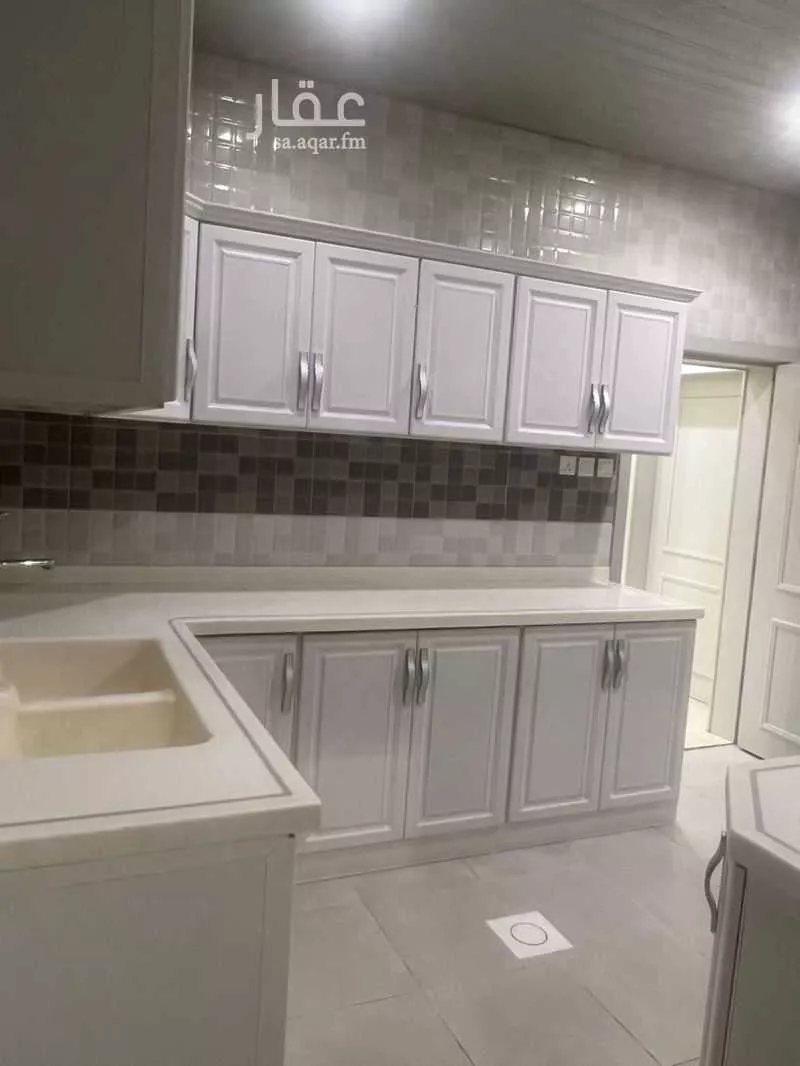 4 bedroom apartment in Al Fath, Khamis Mushait 2