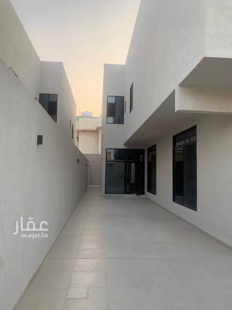 5 bedroom villa in Doha Al Janubiyah, Eastern Province 14