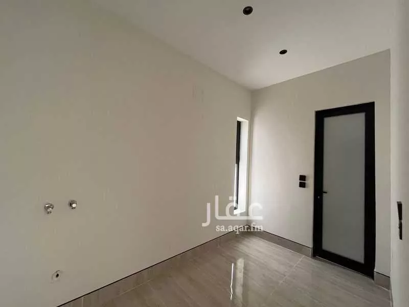 4 bedroom villa in Al Qashlah, Eastern Province 16