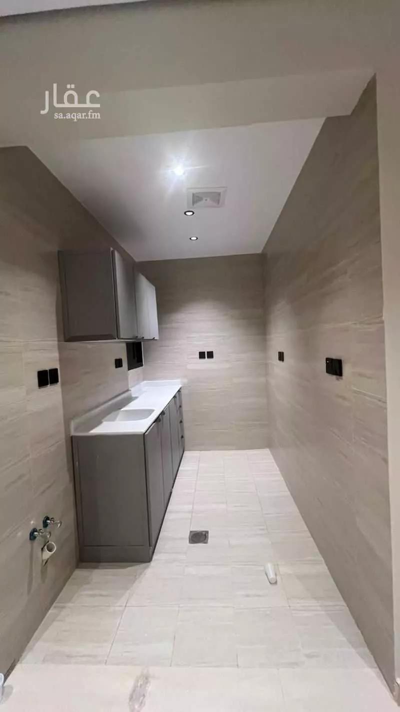 12 bedroom building in Umm Al Hamam Al Sharqi, Riyadh 8