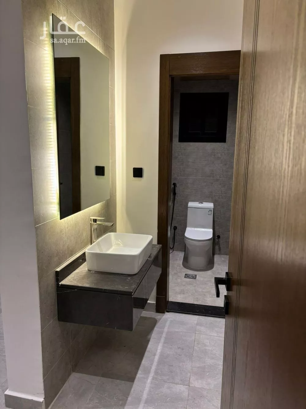 4 bedroom apartment in Al Salamah 3