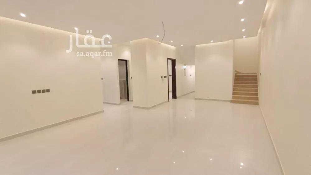 6 bedroom villa in As Sawari 3