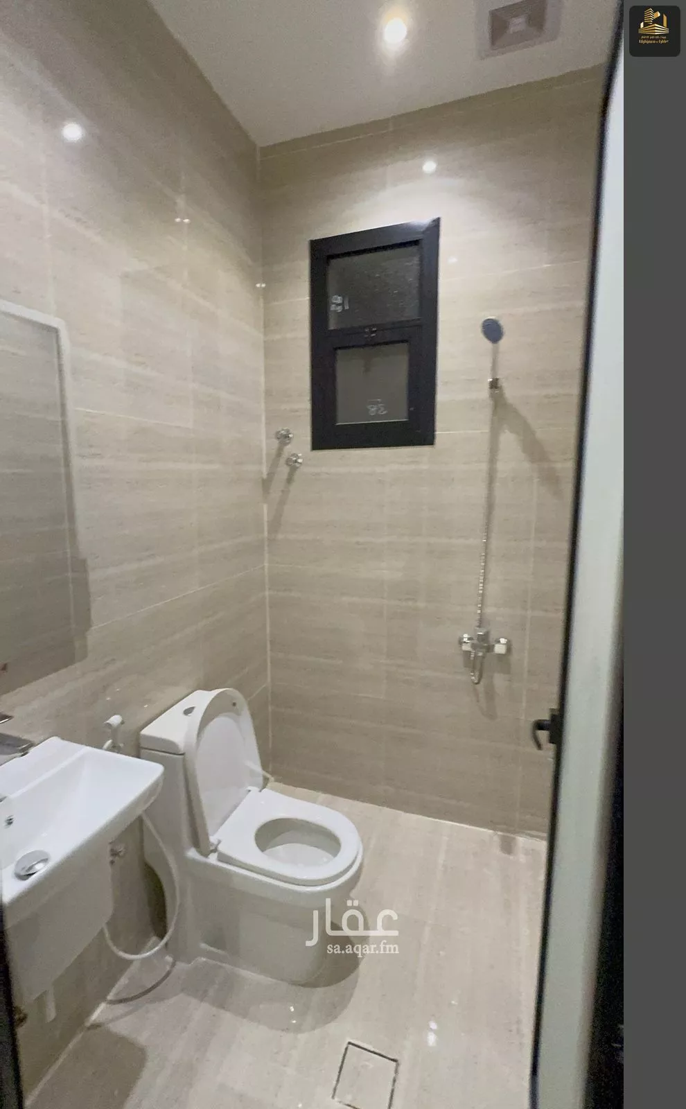 فيلا 5 غرف في الشراع 10