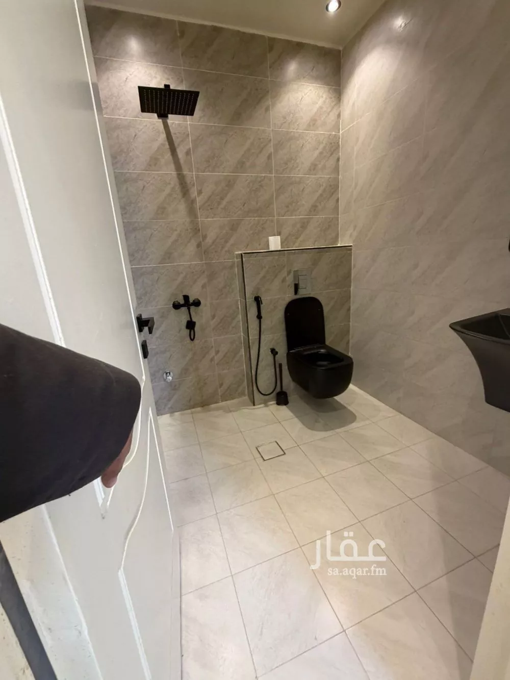 1 bedroom apartment in Hittin 3