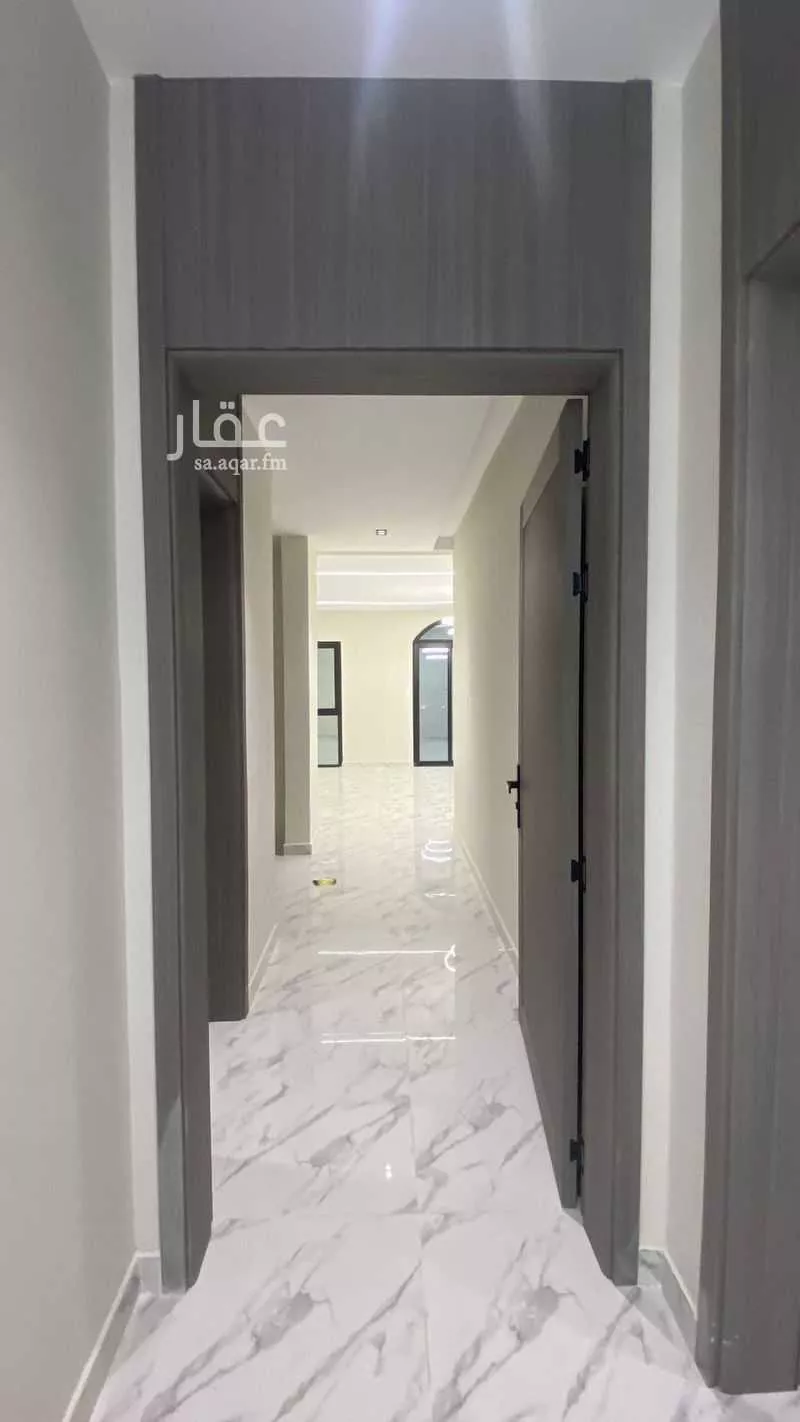 فيلا 6 غرف في الشراع 18