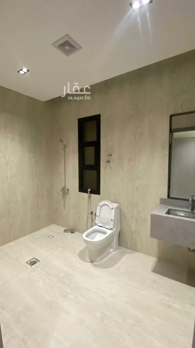 فيلا 6 غرف في الشراع 19