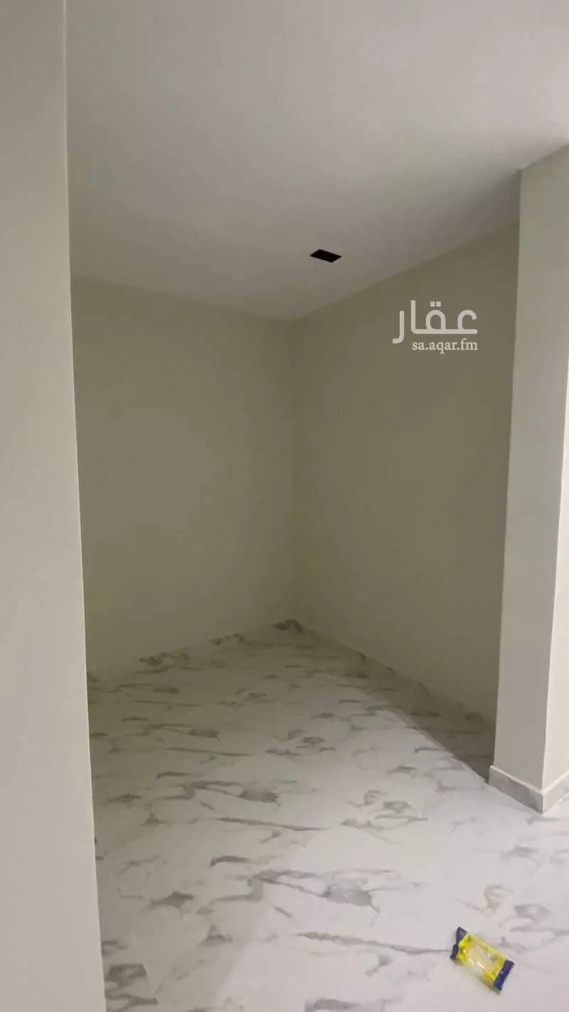 فيلا 6 غرف في الشراع 20