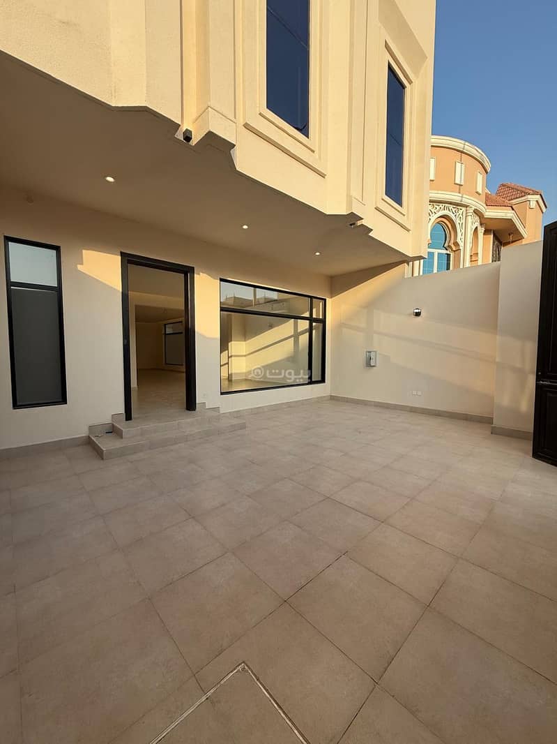 4 bedroom villa in Al Ghadir, Riyadh 6