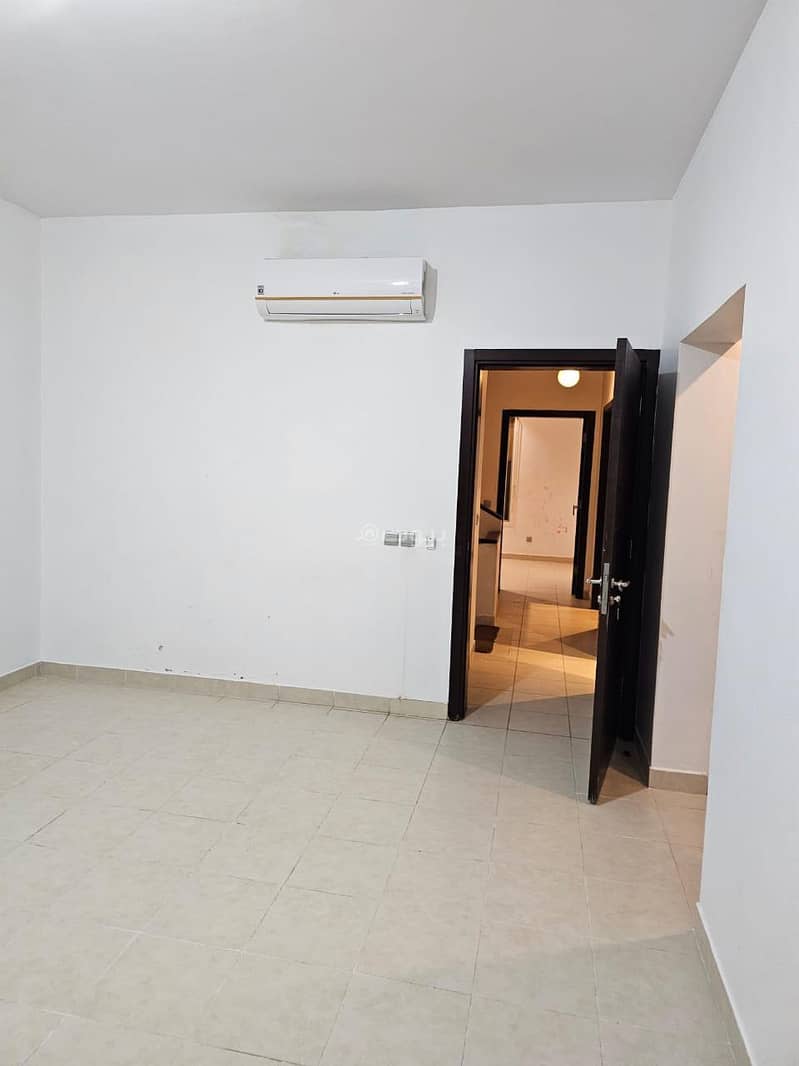 5 bedroom villa in Qurtubah, Riyadh 13