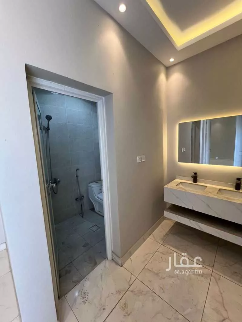 فيلا 5 غرف في الأمواج 4