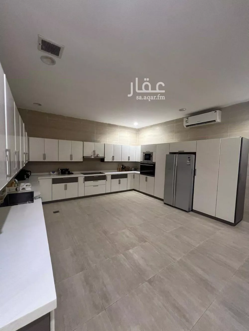 فيلا 6 غرف في البحيرة 8