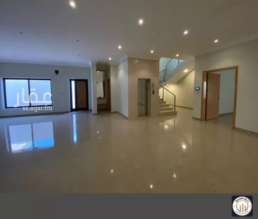 6 bedroom villa in At Tahliyah, Eastern Province 12