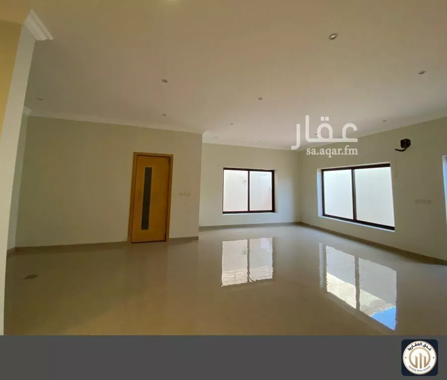 6 bedroom villa in At Tahliyah, Eastern Province 13