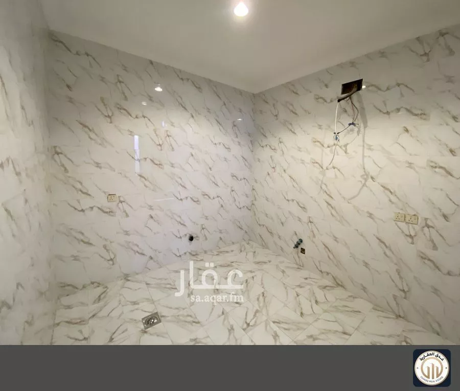 6 bedroom villa in At Tahliyah, Eastern Province 14